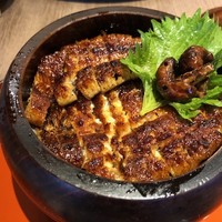 しら河 浄心本店 - 肝入りひつまぶし　程よい脂の乗り、豊かな味わいの身、そして皮の焼き目の香ばしさ、どれをとっても一級品のうなぎが比較的お値打ちに味わえます◎肝のほろ苦さと濃厚な味わいに酔いしれました♪　2018/04/15