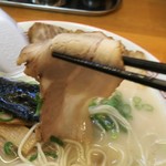 盛多や - チャーシューこんな感じ  ６枚はある