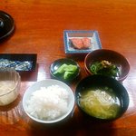 山中荘 - 朝食　フライエッグも付く