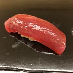 鮨おばな - 噴火湾  赤身（定置網）
      