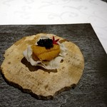 ラ・ヴァガボンド - ウニ乗せチップス