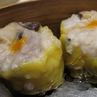 龍天門 - シュウマイです。いろんなものがごろごろ入ってますね