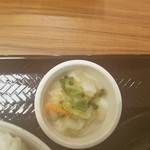 カルビ丼とスン豆腐専門店 韓丼 - お新香