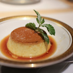 洋食 つばき - 名物つばきカスタードプリン☆