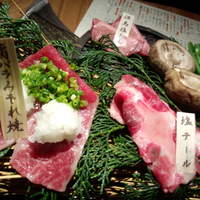 和牛懐石 但馬屋 梅田 - 写真きれちゃいましたが、珍しいミノの薄切りがありました