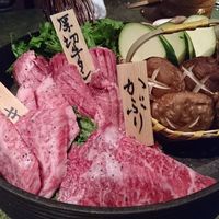 しゃぶしゃぶ･焼肉 嵯峨野 - 厚切りタン、かぶり、マキ