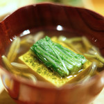 文月の贅沢御膳 1000円 の蓴菜椀