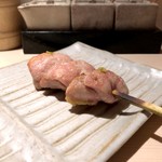 焼鳥 おみ乃 - あか（内もも）