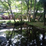 同じ敷地内にある