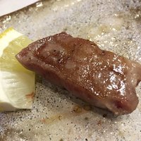 焼肉 拍手喝采 - 牛タン厚切り