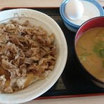 松屋 - 牛丼、生卵と豚汁のセット