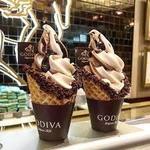 GODIVA chocolatier - 