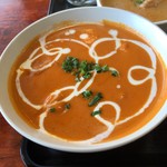 ネパール インド料理店 シーマ - バターチキンカレーのアップ