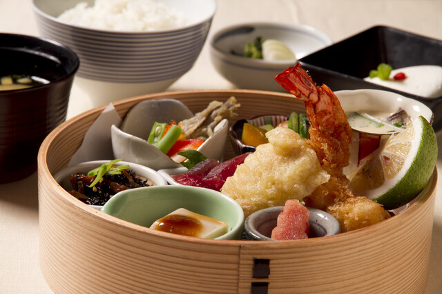 ランチメニュー 赤坂うまや 赤坂見附 居酒屋 食べログ