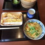 丸亀製麺 - 釜玉うどん並(350円)+げそ天(160円)+ちくわ天(110円)