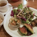 モダナークファームカフェ - 