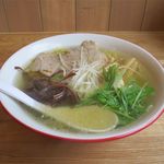 らーめん 悠悠亭 - 塩ラーメン（780円）