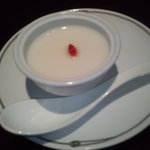 中国料理 美麗華 - 杏仁豆腐　【　２０１１年７月　】