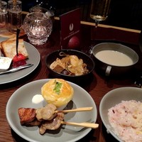 ブッフェアンドカフェ スロープサイドダイナー ザクロ - 