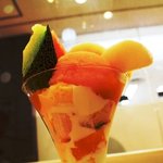 フルーツパフェ　1,000円