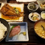 蔵八 - 日替わり定食(キンキの煮付け定食)