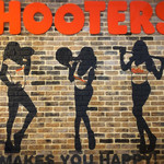 HOOTERS - 