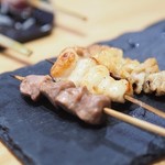 焼鳥酒場 本田商店 - 「砂肝」「ぼんじり」「皮」