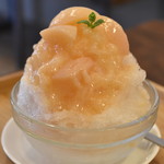 cafe SANDS - 桃のかき氷