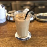 コーヒーハウス ニシヤ - アイスカフェラテ（500円）税込