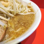 ラーメン二郎 - スープ