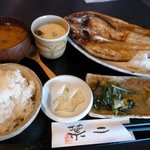 和風ダイニング　二葉 - 「おひるごはん」、メインは焼き魚