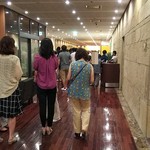 福山ニューキャッスルホテル ビアホール - 19:55頃 入場がスタート(2018.08.11)