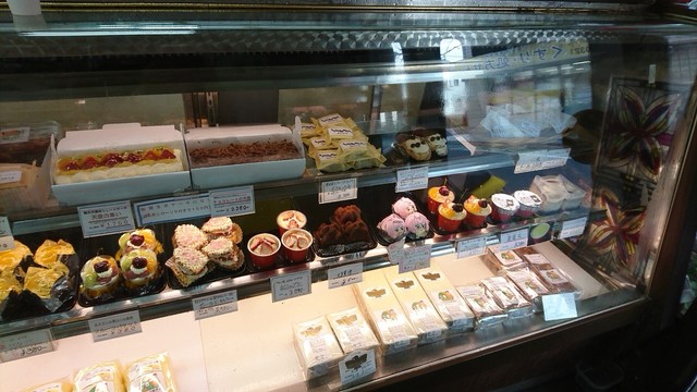 グリム洋菓子店 広電西広島 己斐 ケーキ 食べログ