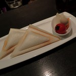 DEN - ホットサンド(たまご)