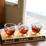 エコマコーヒー - コールドブリューの飲み比べを
            エルサルバドル、エチオピア、ブラジル