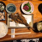 大木海産物レストラン - グルクンから揚げ定食