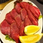 Yakiniku Hanakawa - H.23.08.15.夜 塩タン @1,290円×2。