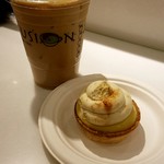 Infusion - カフェラテ＄4とドゥルセ・デ・レチェ＄2.5