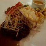 Avenue Steak & Lobster - フィレミニヨンステーキとロブスターテール＄55