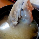 お食事処　和心 - 味噌汁(鯛のアラ)