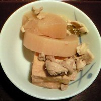 浅草むぎとろ 本店 - むぎとろバイキング 1000円 の大根、厚揚げ、肉の煮物
