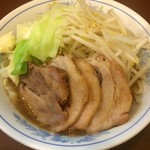 らーめん 陸 - 豚増しらーめん 麺少なめ