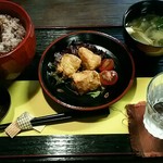 黒江ぬりもの館 - 古代米とシラスの佃煮定食