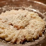 ファイ - 白桃のカルパッチョ風 ゴルゴンゾーラチーズかけ