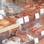 アンド ブレッド キタヤマ - 店内