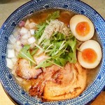 下品なぐらいダシのうまいラーメン屋 - 