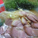 ラーメン山岡家 - 醤油ネギチャーシュー麺