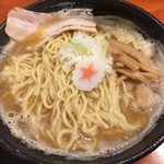 麺屋すばる - ラーメン 700円 ＋ 大盛200円