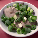 豚足のかどや - 蒸し豚（タン）