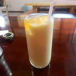 マンゴーラッシー　300円